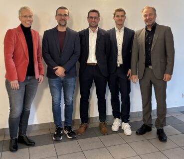 Zum Artikel "Successful PhD defence 🎓"